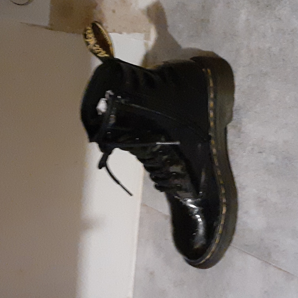 Dr  MARTENS  boots  size  2  nina - Picture 6 of 8